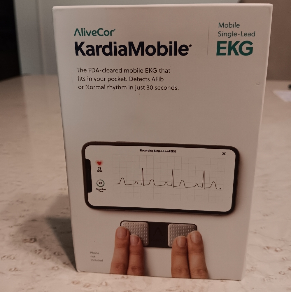 NWOT KARDIAMOBILE
